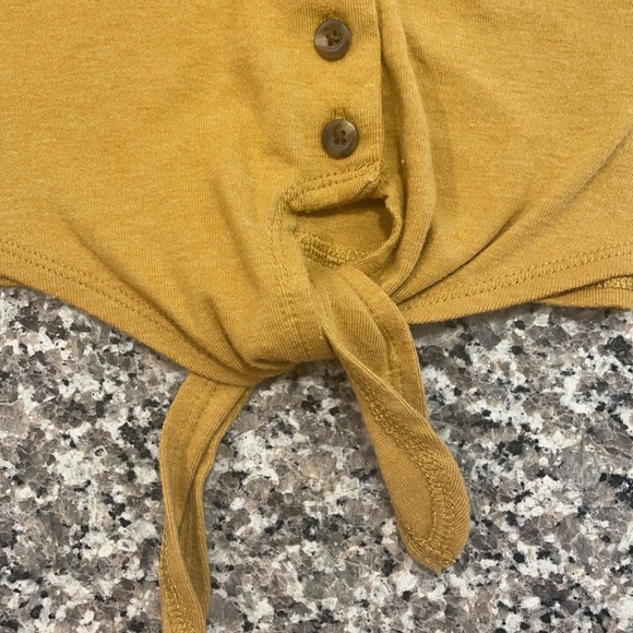 American Eagle Button Down Tank Top - Picture 3 of 3